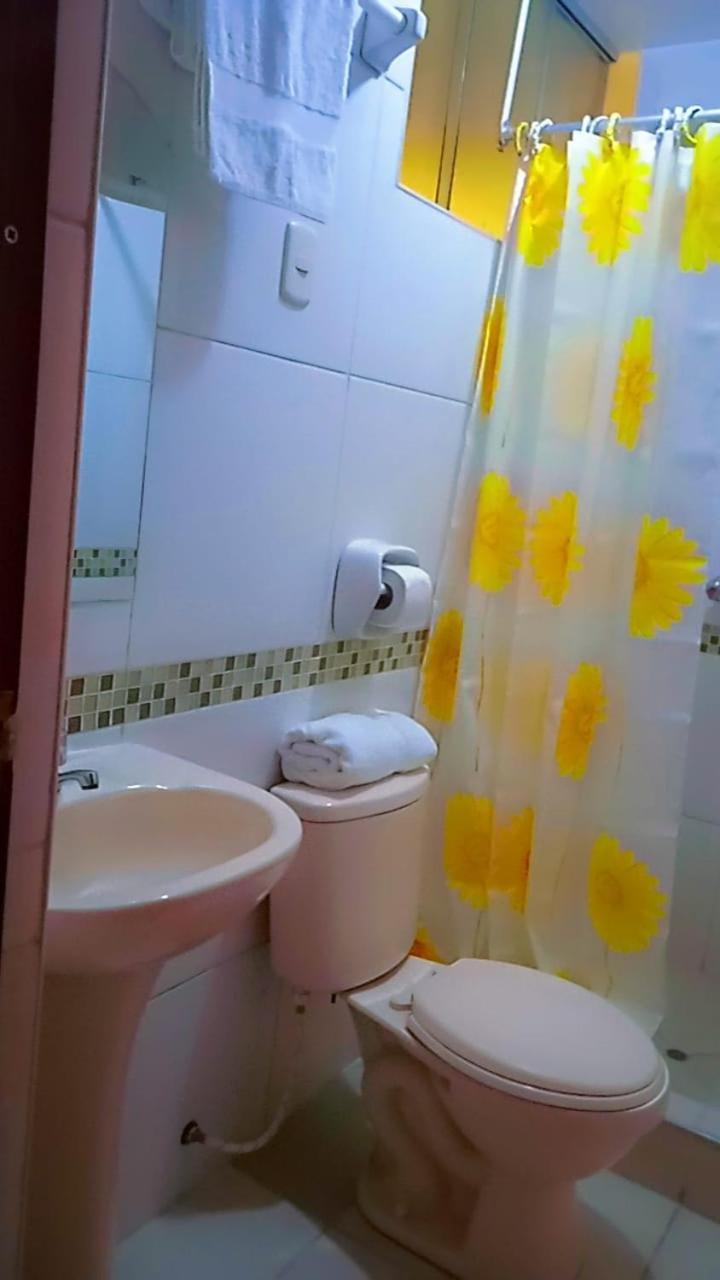 Hostal Acuarius Puno Eksteriør billede