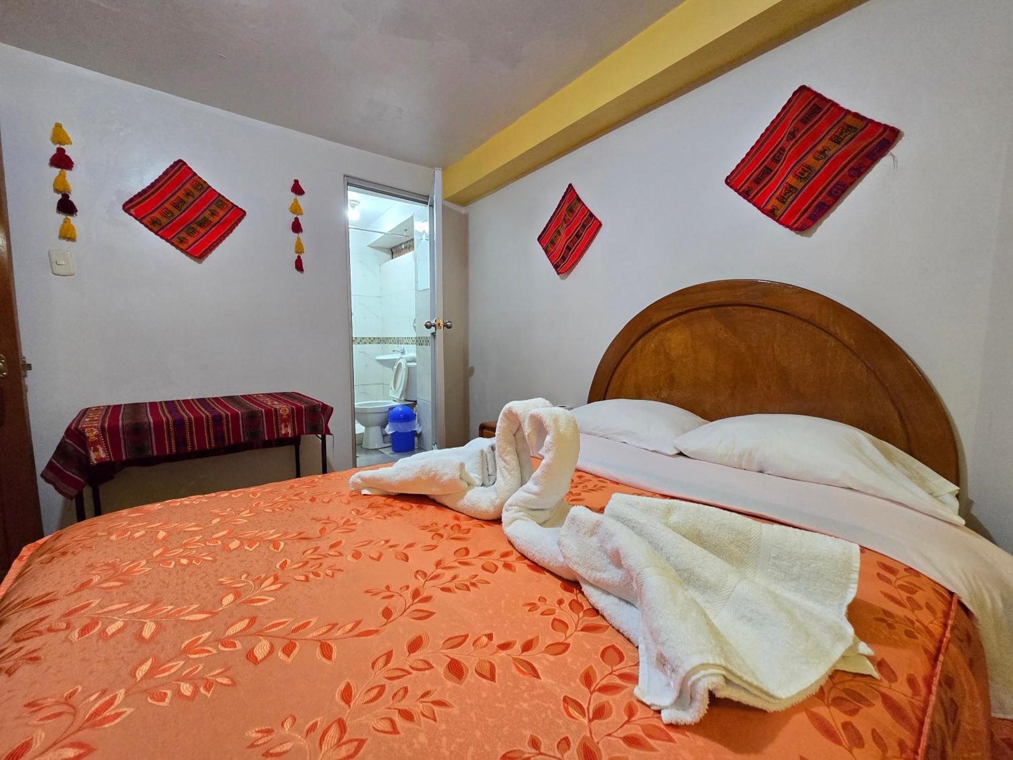 Hostal Acuarius Puno Eksteriør billede