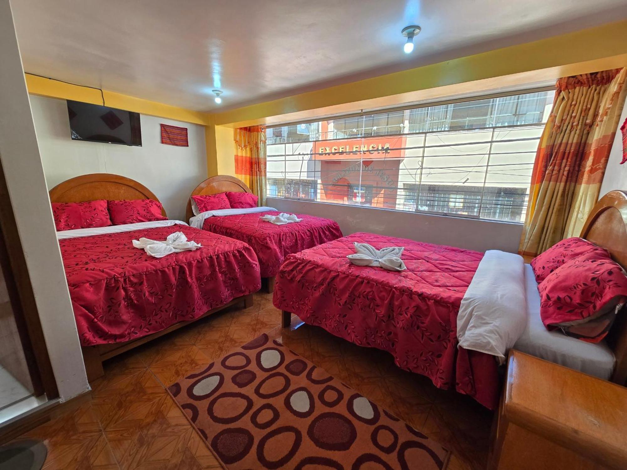 Hostal Acuarius Puno Eksteriør billede