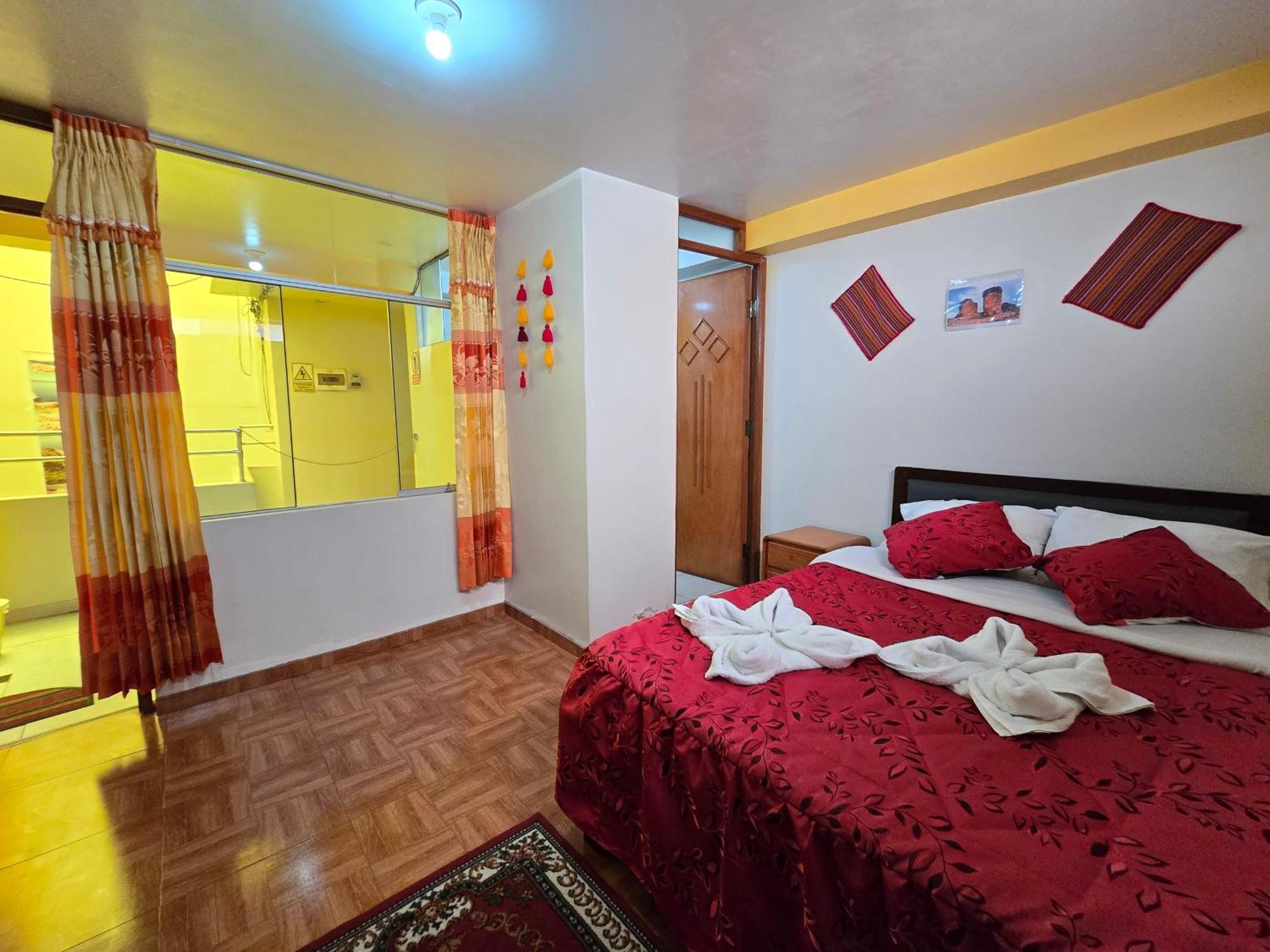 Hostal Acuarius Puno Eksteriør billede