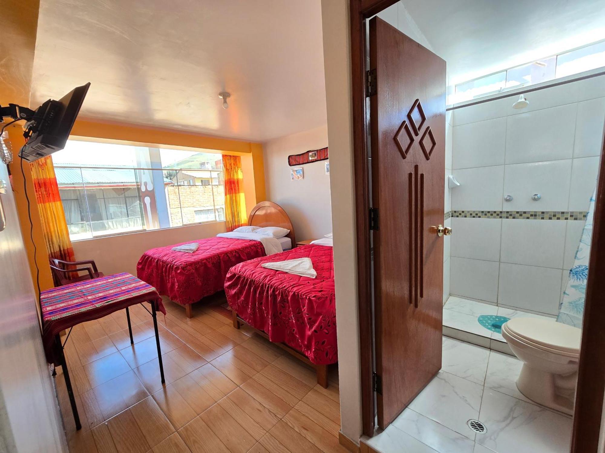 Hostal Acuarius Puno Eksteriør billede