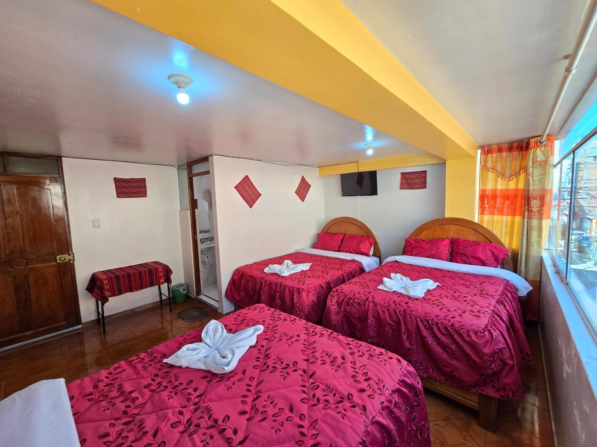 Hostal Acuarius Puno Eksteriør billede