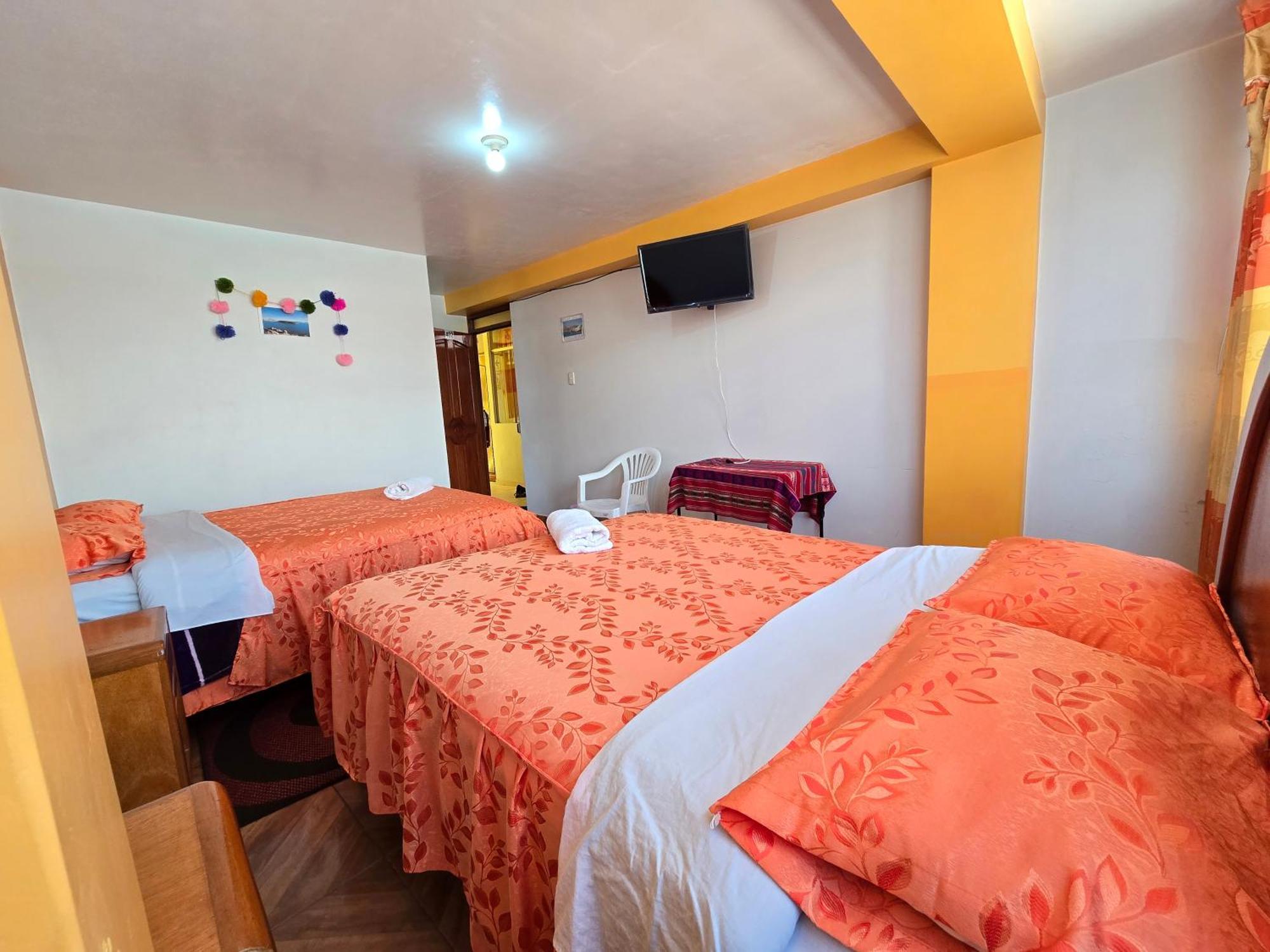 Hostal Acuarius Puno Eksteriør billede