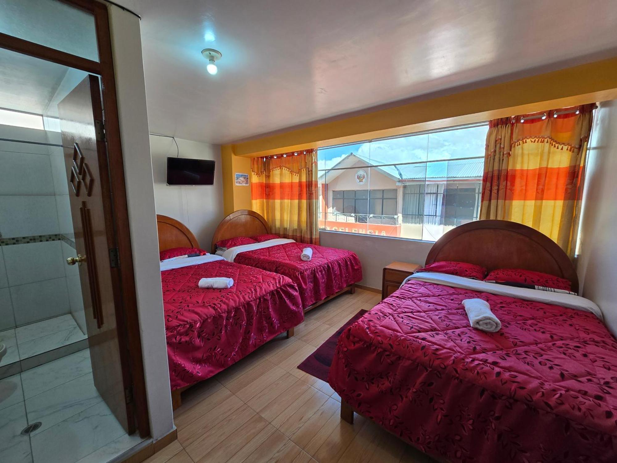 Hostal Acuarius Puno Eksteriør billede