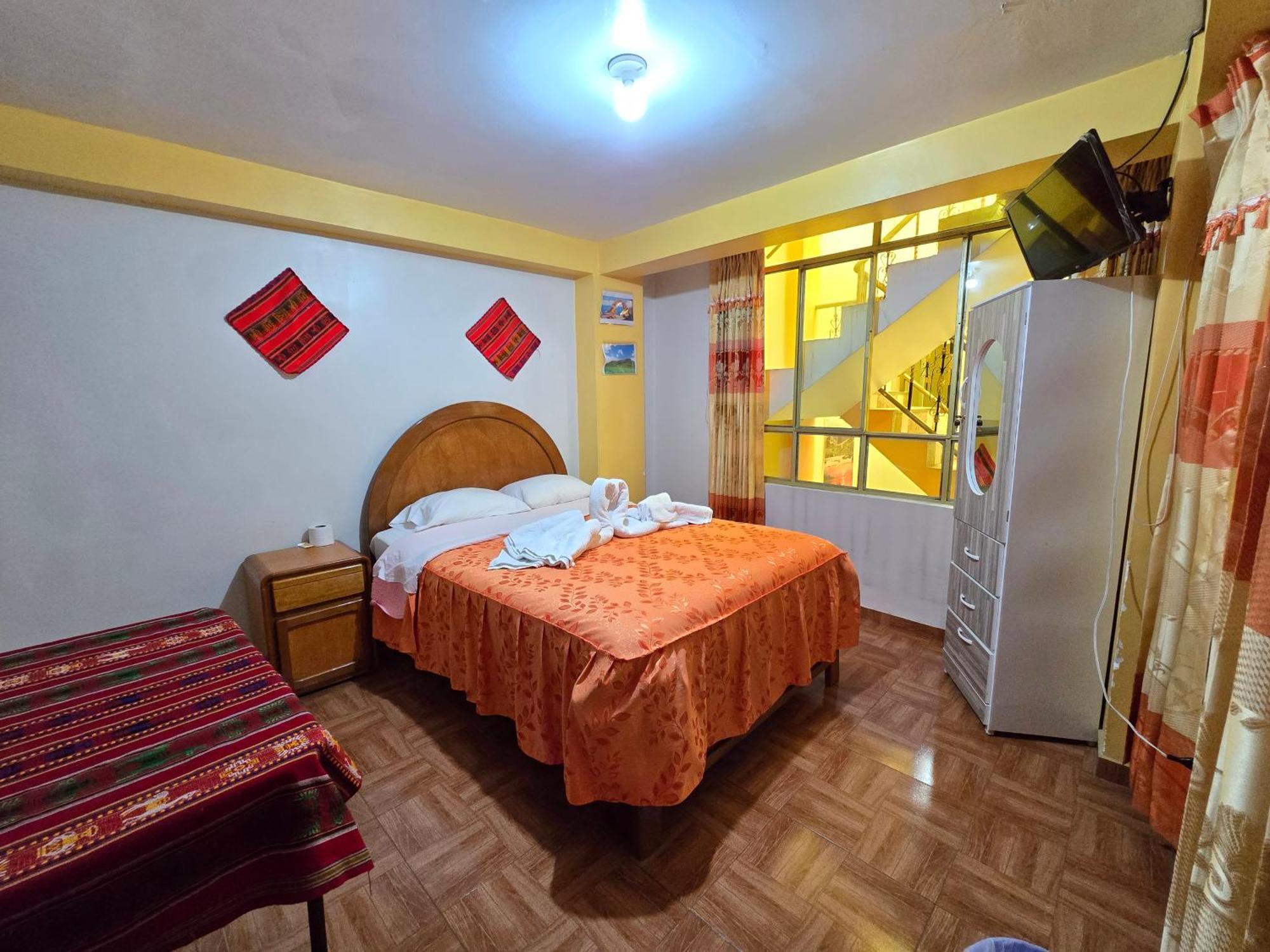 Hostal Acuarius Puno Eksteriør billede